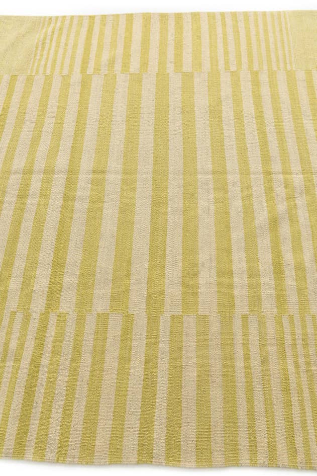 Detail image of 5' 1 x 6' 5 Hand Woven Kilim Modern Wool Rug