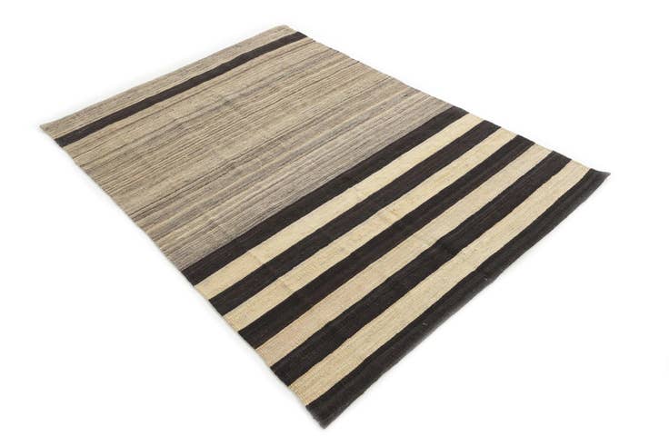 Detail image of 4' 1 x 5' 9 Hand Woven Kilim Modern Wool Rug