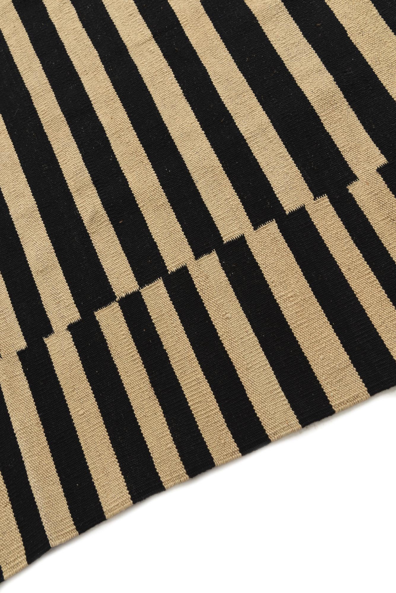 5' 8 x 7' 9 Hand Woven Kilim Modern Wool Rug