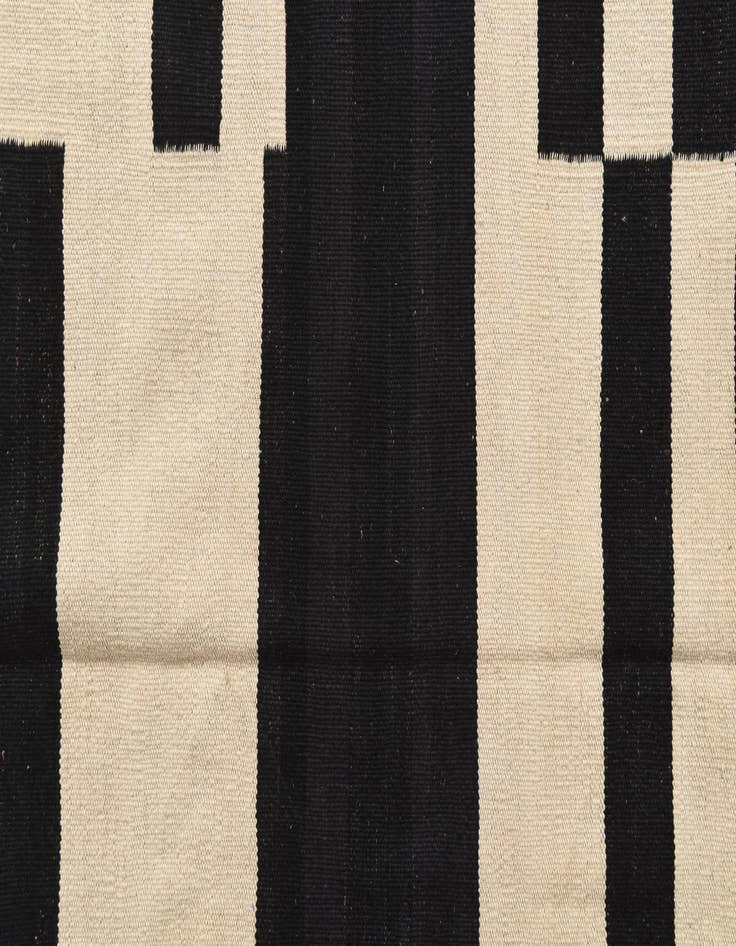 Detail image of 5' 7 x 7' 8  Hand Woven Kilim Modern Wool Rug