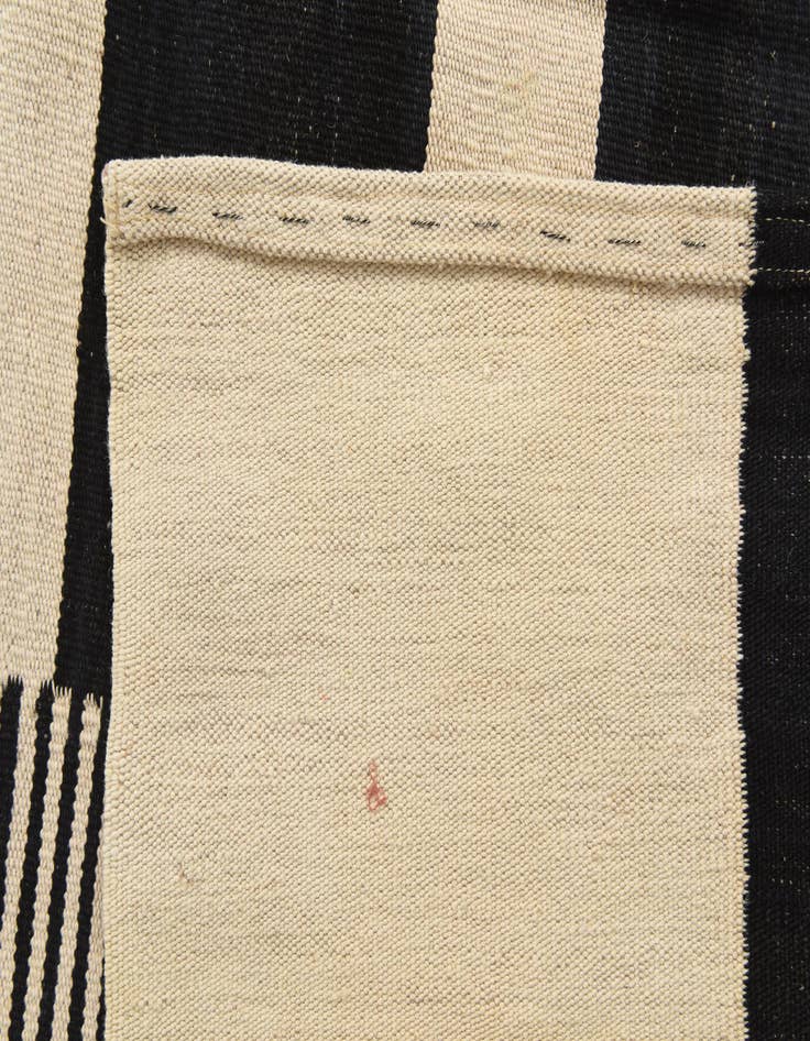 Detail image of 5' 7 x 7' 8  Hand Woven Kilim Modern Wool Rug