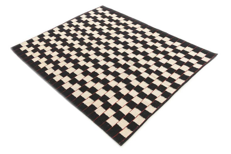 Detail image of 4' 7 x 5' 8 Hand Woven Kilim Modern Wool Rug