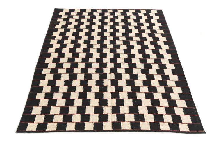 Detail image of 4' 7 x 5' 8 Hand Woven Kilim Modern Wool Rug