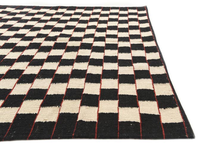 Detail image of 4' 7 x 5' 8 Hand Woven Kilim Modern Wool Rug