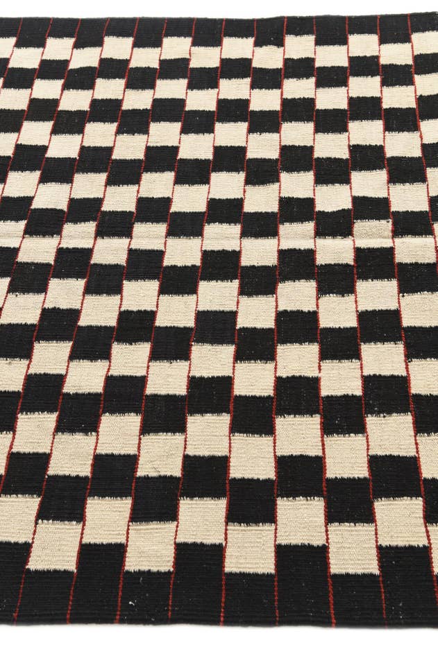 Detail image of 4' 7 x 5' 8 Hand Woven Kilim Modern Wool Rug