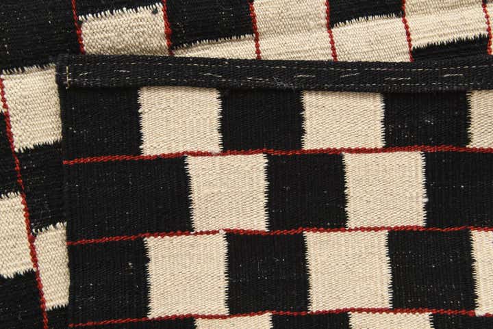 4' 7 x 5' 8 Hand Woven Kilim Modern Wool Rug