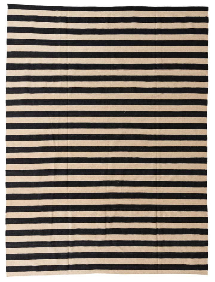 Detail image of 8' 5 x 11' 3 Hand Woven Kilim Modern Wool Rug