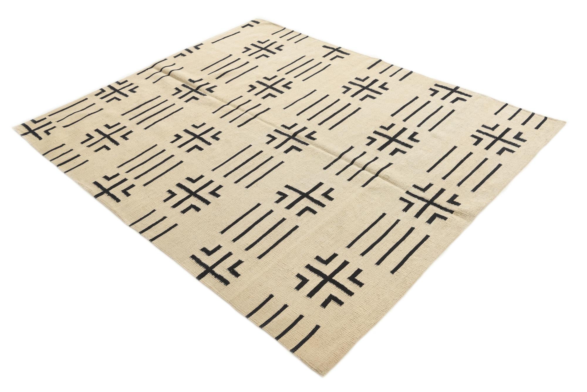 5' 5 x 6' 6 Hand Woven Kilim Modern Wool Rug