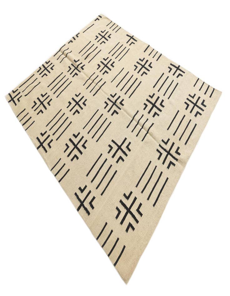 Detail image of 5' 5 x 6' 6  Hand Woven Kilim Modern Wool Rug