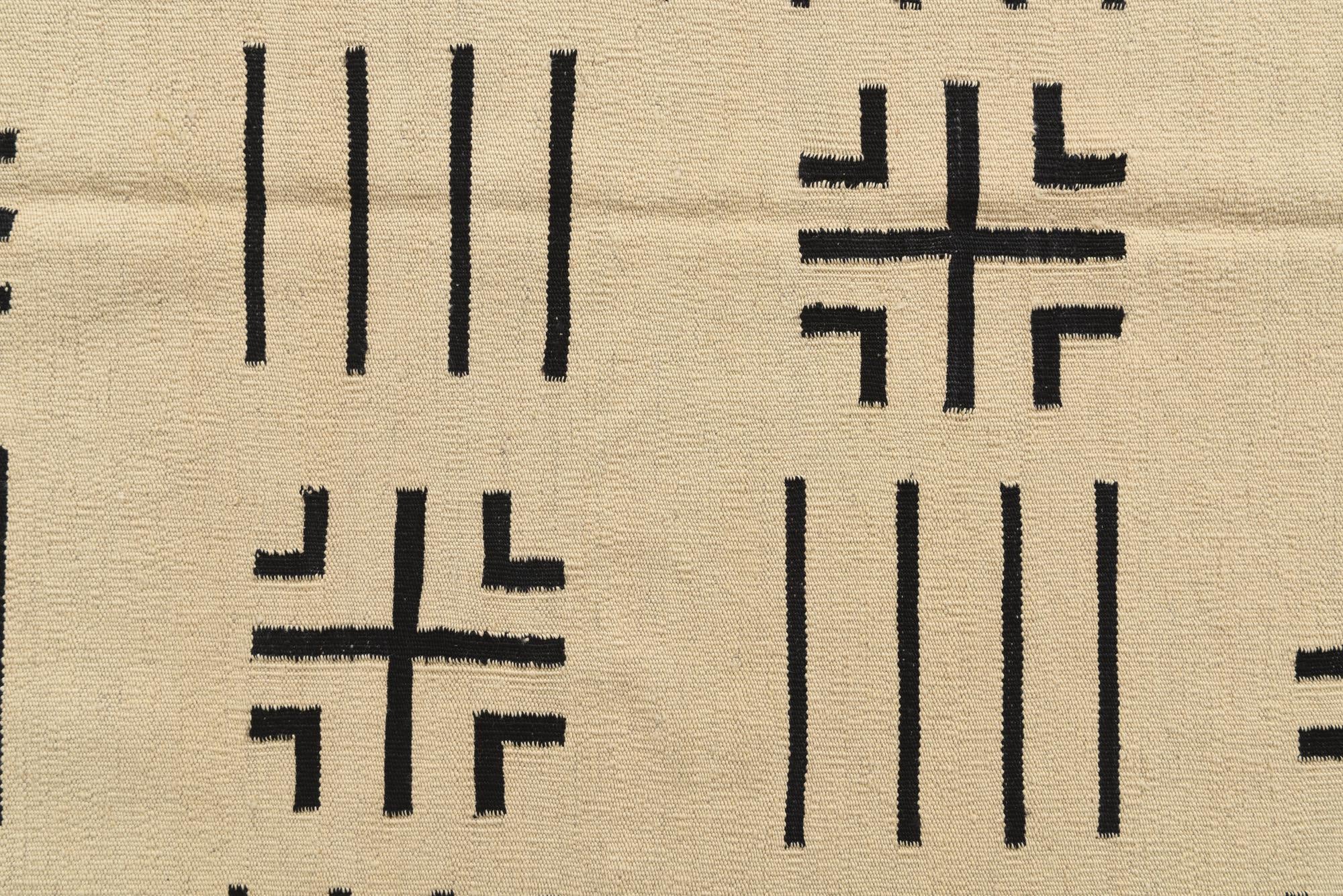 5' 5 x 6' 6 Hand Woven Kilim Modern Wool Rug