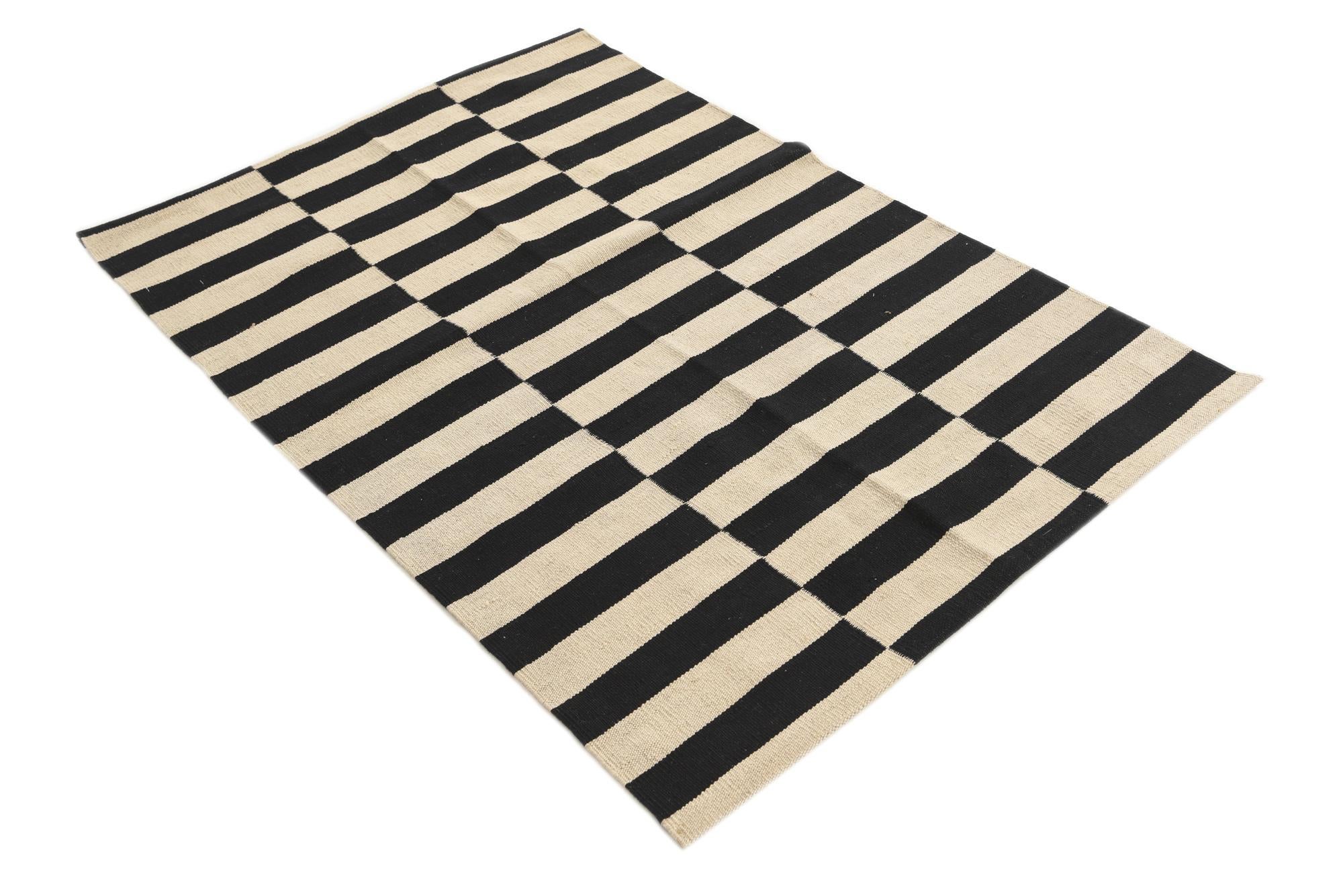 3' 4 x 4' 9 Hand Woven Kilim Modern Wool Rug