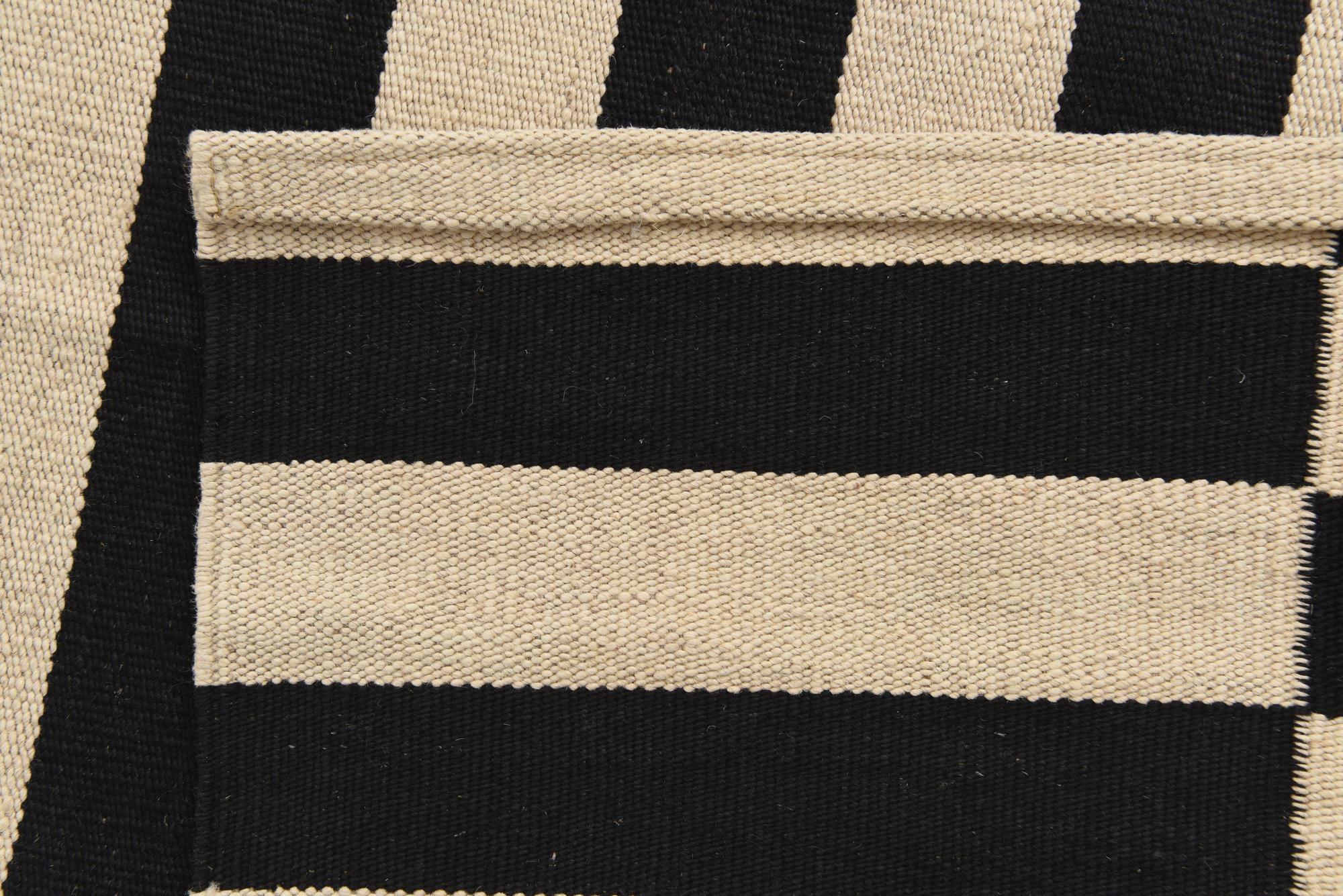 3' 4 x 4' 9 Hand Woven Kilim Modern Wool Rug