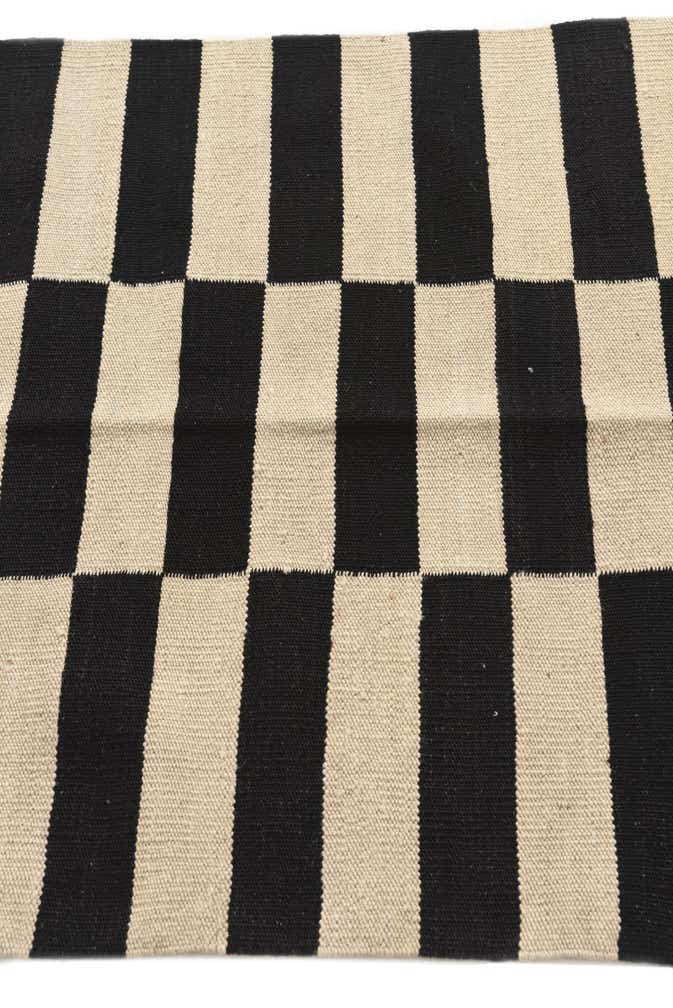 2' 8 x 3' 9 Hand Woven Kilim Modern Wool Rug