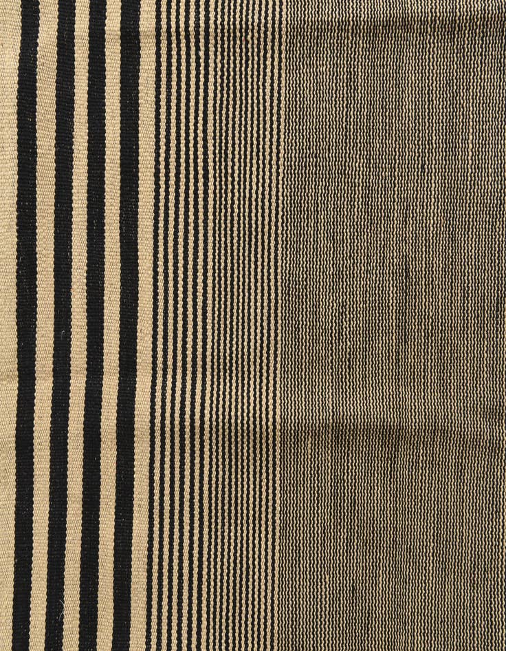 Detail image of 5' 9 x 7' 8  Hand Woven Kilim Modern Wool Rug