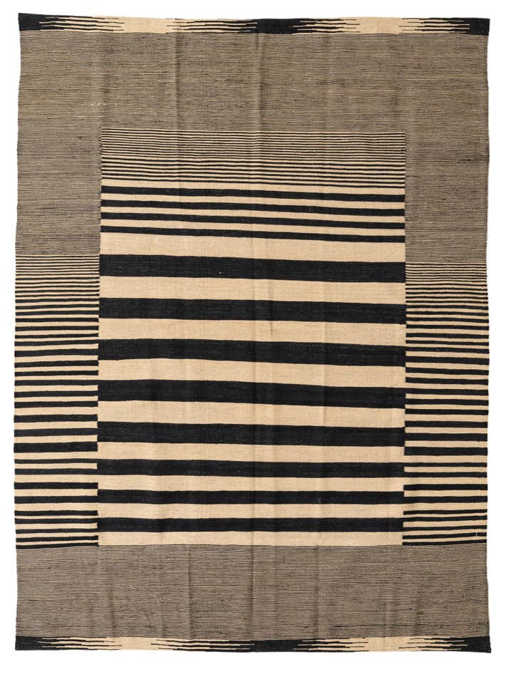 Detail image of 5' 9 x 7' 8 Hand Woven Kilim Modern Wool Rug