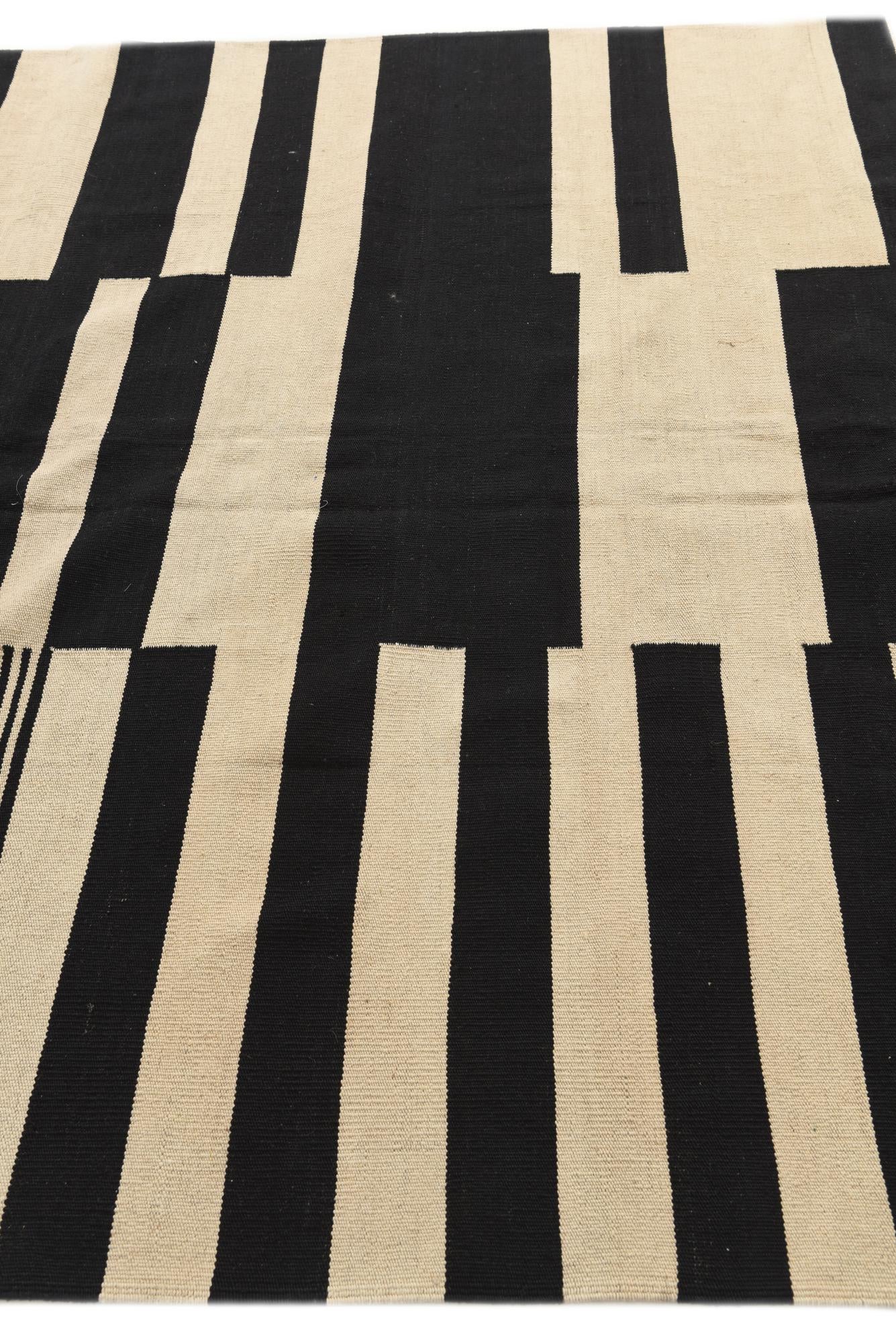 5' 7 x 10' 6 Hand Woven Kilim Modern Wool Rug