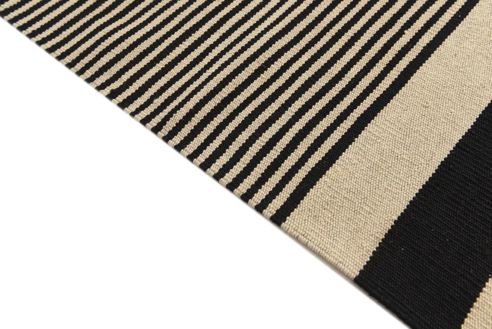 5' 7 x 10' 6 Hand Woven Kilim Modern Wool Rug
