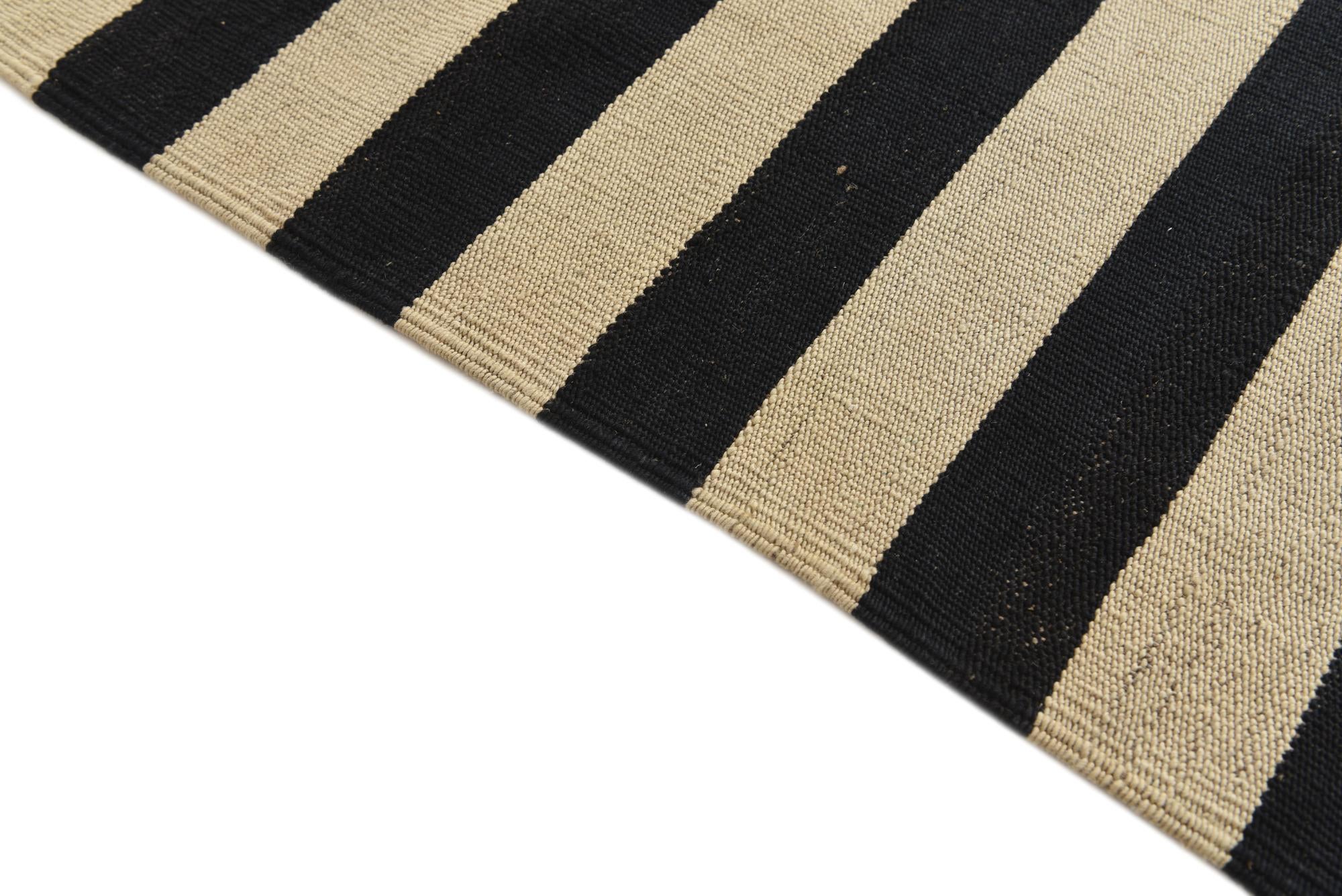 7' x 9' 10 Hand Woven Kilim Modern Wool Rug