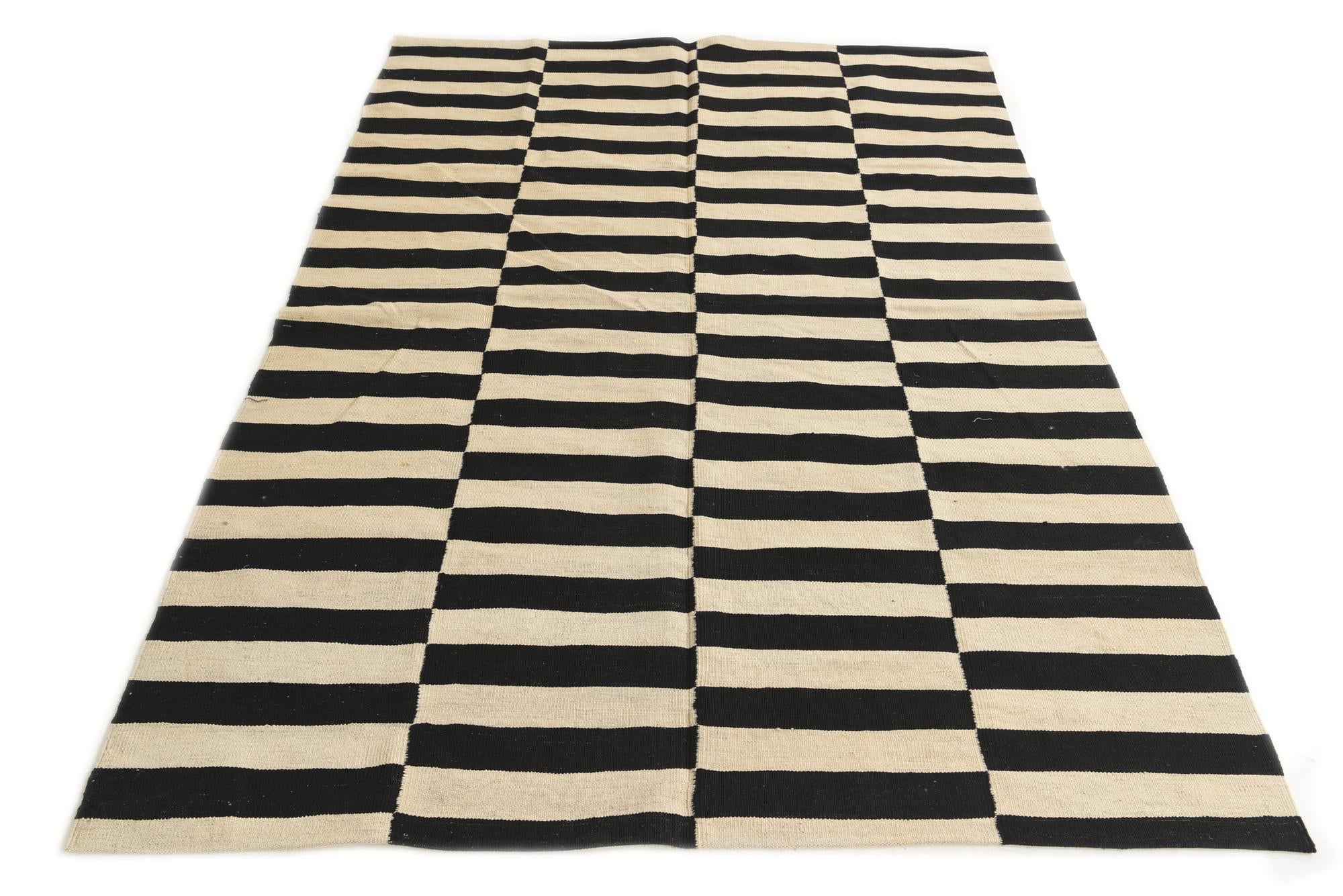 5' 4 x 7' 8 Hand Woven Kilim Modern Wool Rug
