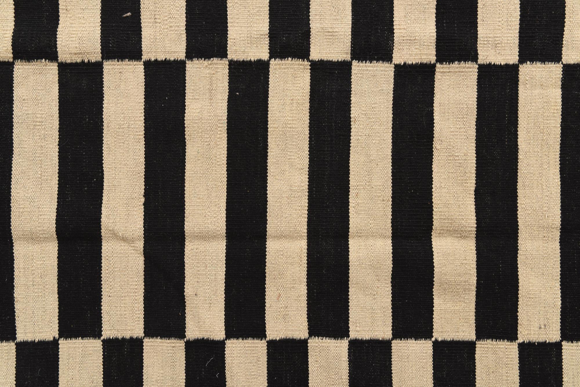 5' 8 x 8' Hand Woven Kilim Modern Wool Rug