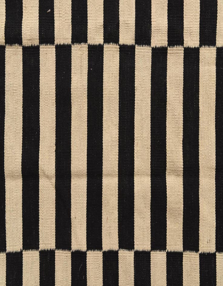 Detail image of 5' 8 x 8'  Hand Woven Kilim Modern Wool Rug