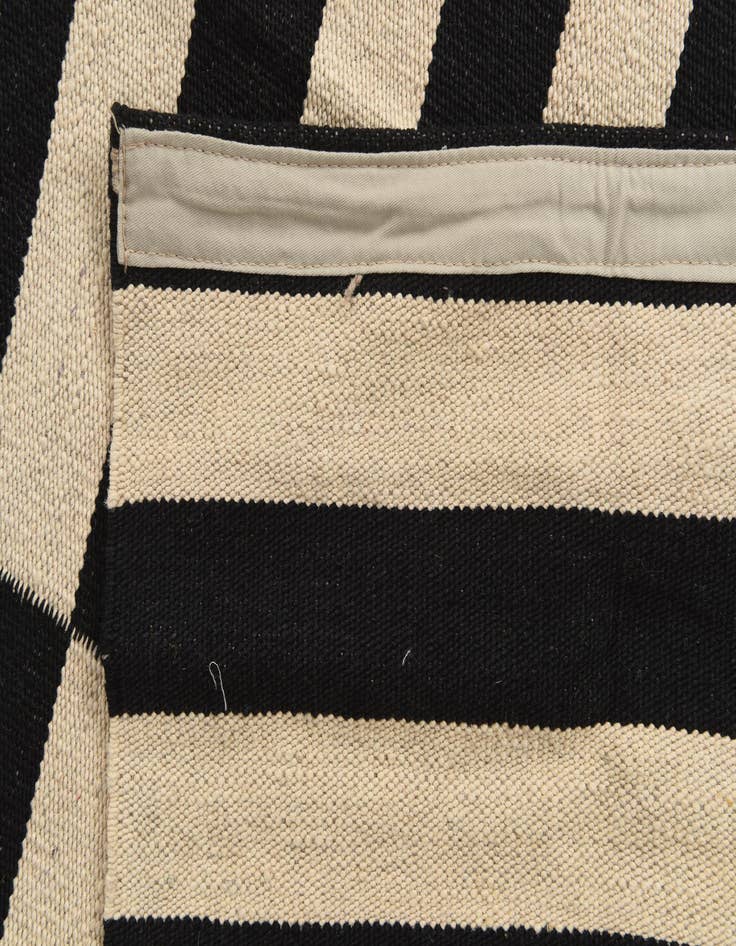 Detail image of 3' 7 x 4' 8  Hand Woven Kilim Modern Wool Rug