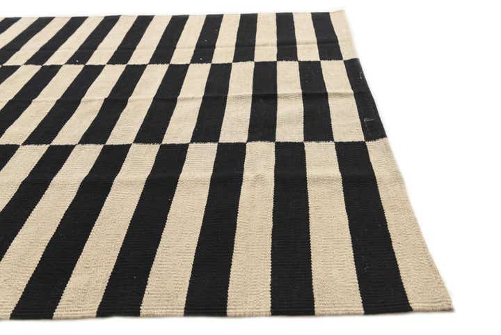 4' 2 x 6' Hand Woven Kilim Modern Wool Rug