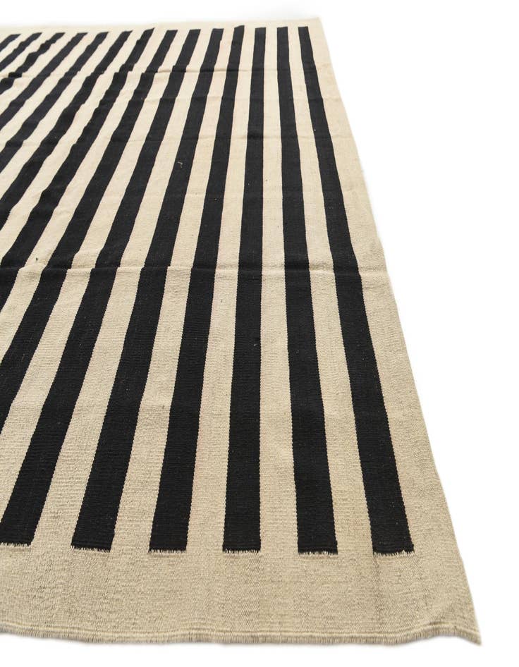 Detail image of 8' x 11' 1  Hand Woven Kilim Modern Wool Rug