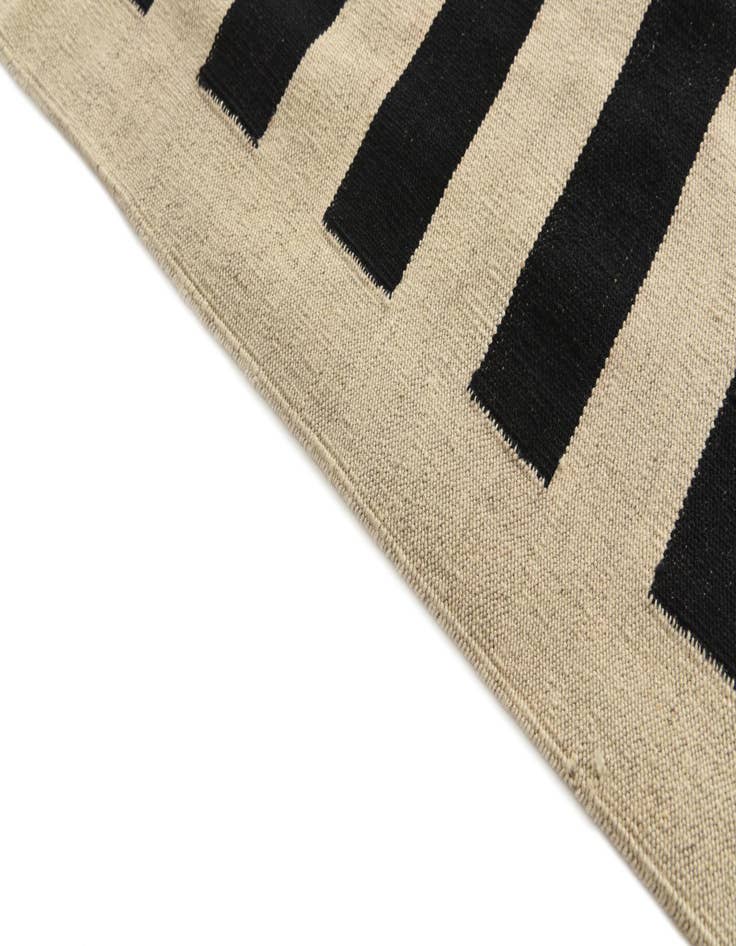Detail image of 8' x 11' 1  Hand Woven Kilim Modern Wool Rug