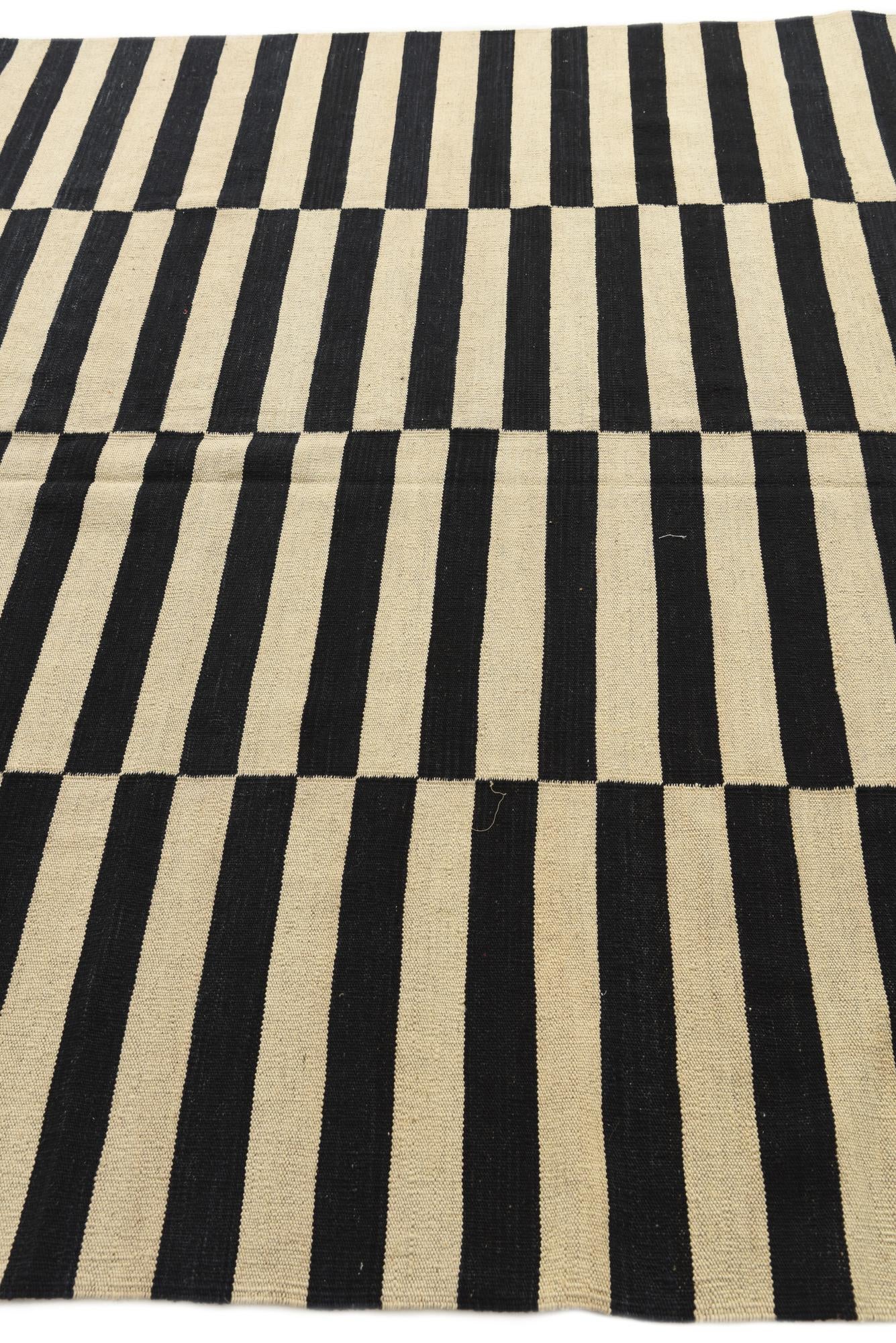 6' 10 x 9' 9 Hand Woven Kilim Modern Wool Rug