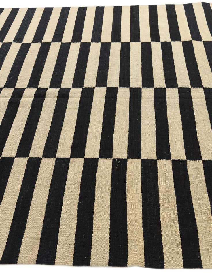 Detail image of 6' 10 x 9' 9  Hand Woven Kilim Modern Wool Rug