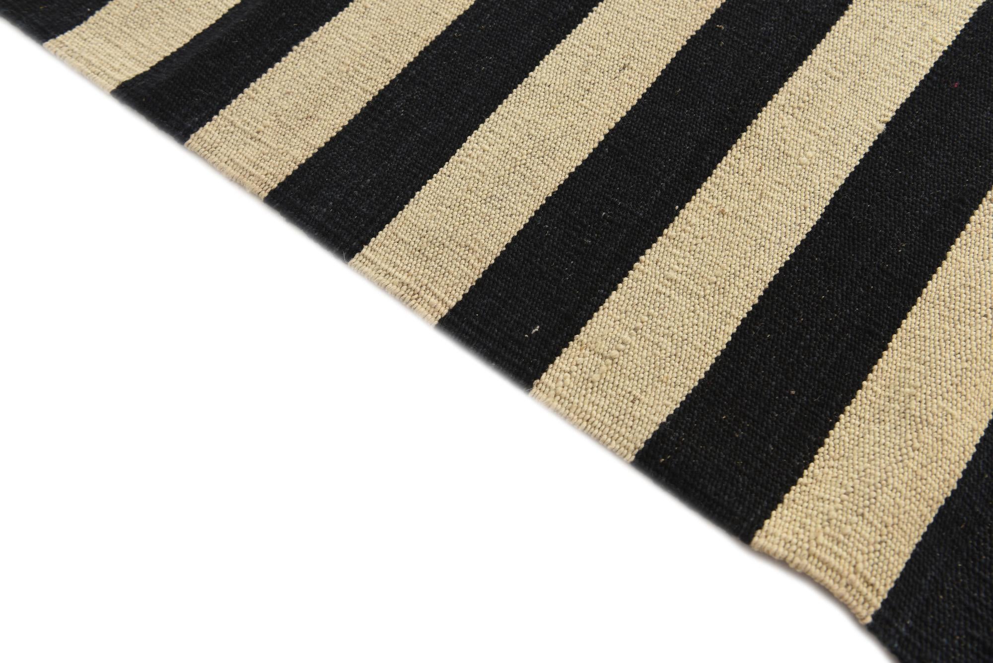 6' 10 x 9' 9 Hand Woven Kilim Modern Wool Rug