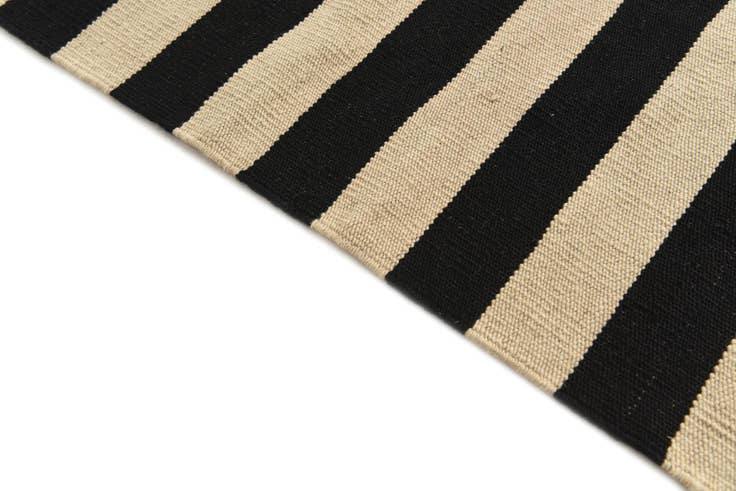Detail image of 6' 6 x 9' 7 Hand Woven Kilim Modern Wool Rug