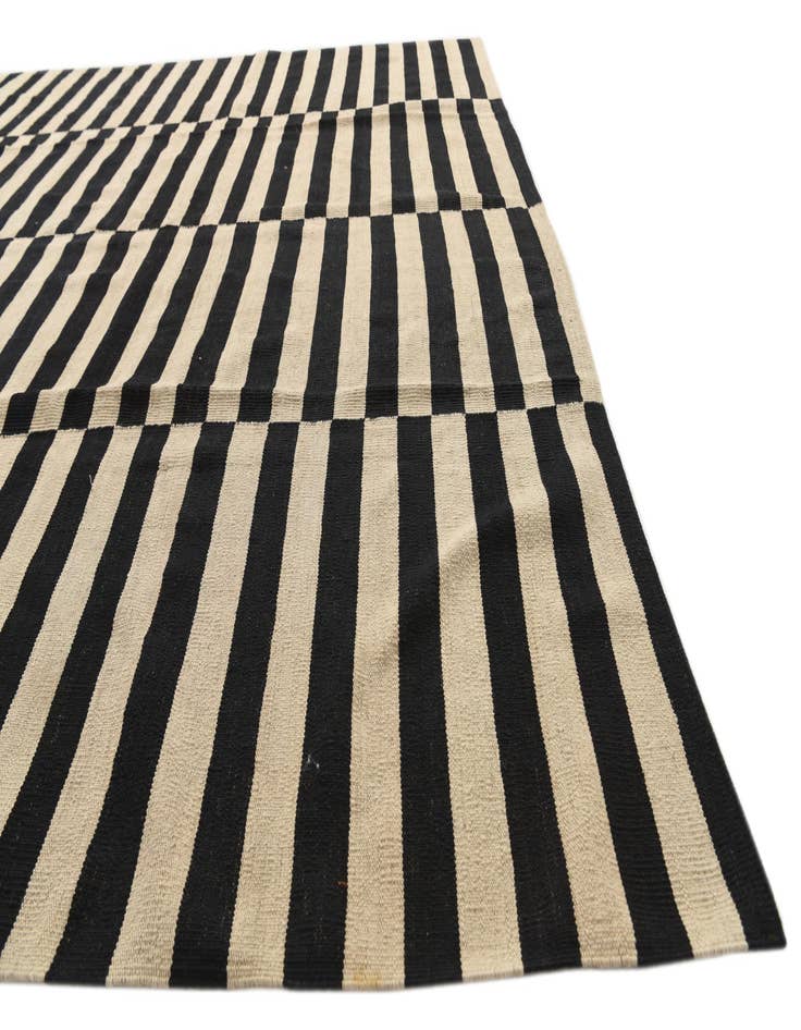 Detail image of 8' 7 x 11' 4  Hand Woven Kilim Modern Wool Rug