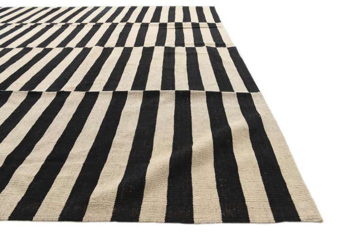 8' 4 x 9' 10 Hand Woven Kilim Modern Wool Rug
