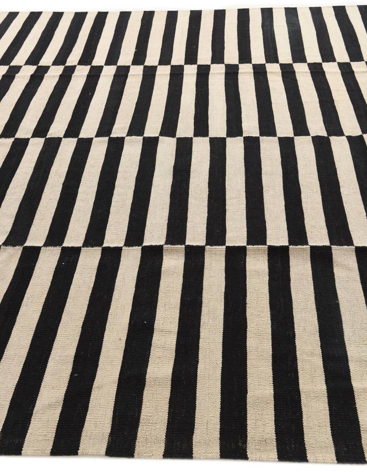 Detail image of 8' 4 x 9' 10  Hand Woven Kilim Modern Wool Rug