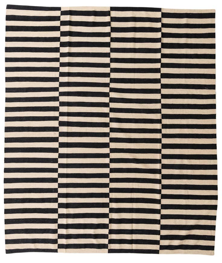 Detail image of 8' 5 x 9' 9 Hand Woven Kilim Modern Wool Rug