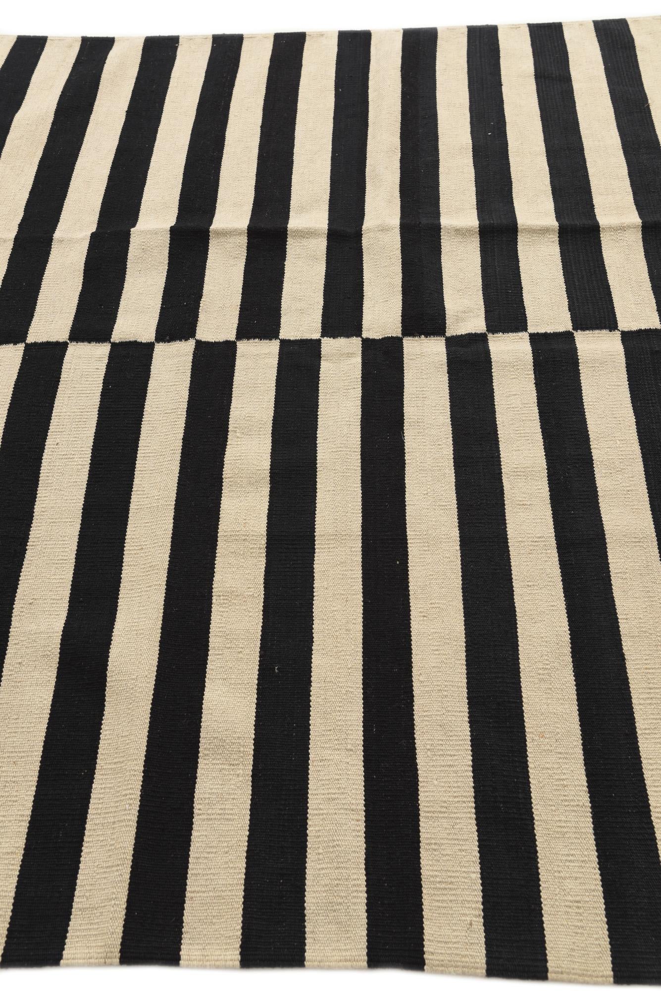 5' 8 x 8' Hand Woven Kilim Modern Wool Rug