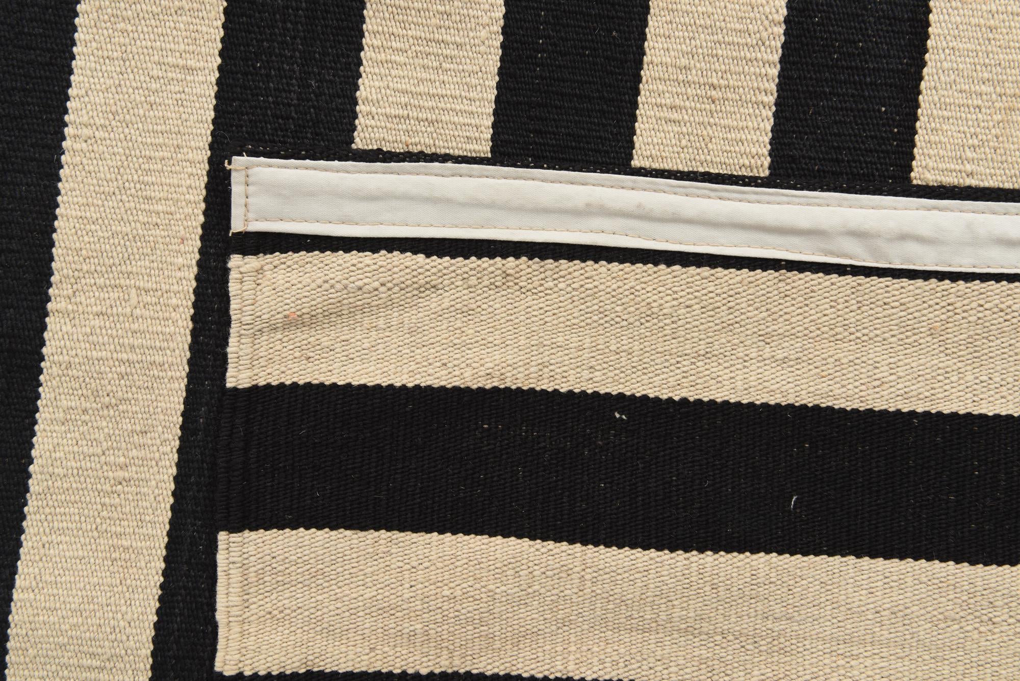 5' 8 x 8' Hand Woven Kilim Modern Wool Rug