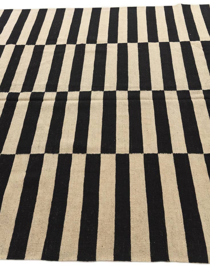 Detail image of 6' 9 x 10'  Hand Woven Kilim Modern Wool Rug