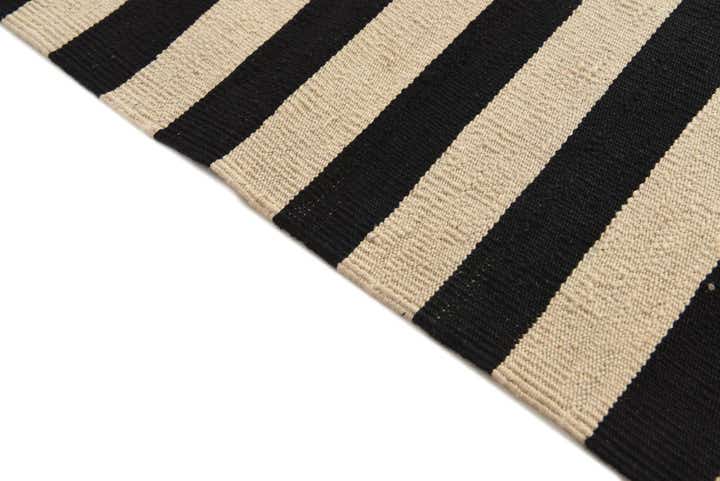 5' 6 x 7' 10 Hand Woven Kilim Modern Wool Rug