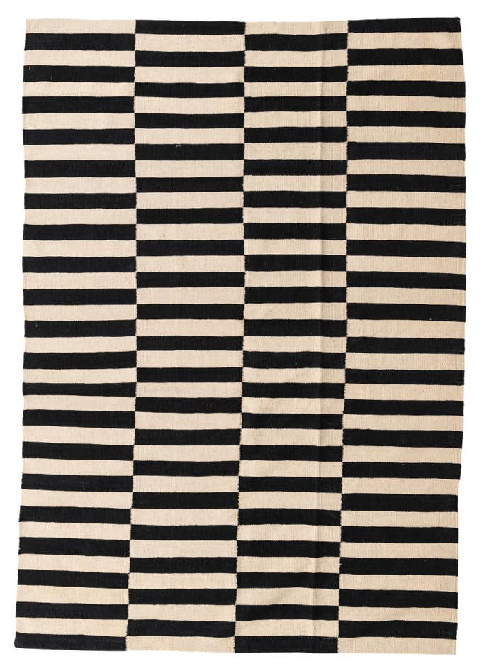 Detail image of 5' 6 x 7' 10 Hand Woven Kilim Modern Wool Rug