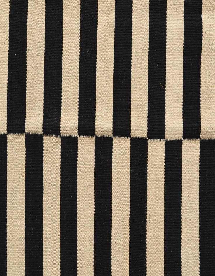 Detail image of 5' 8 x 7' 10  Hand Woven Kilim Modern Wool Rug