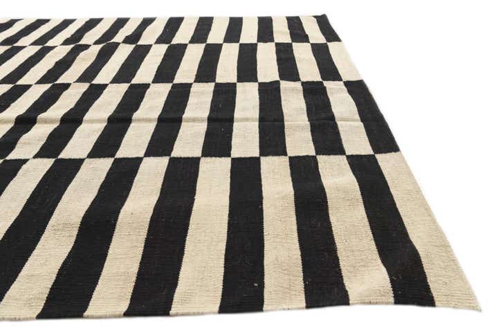 5' 10 x 7' 10 Hand Woven Kilim Modern Wool Rug