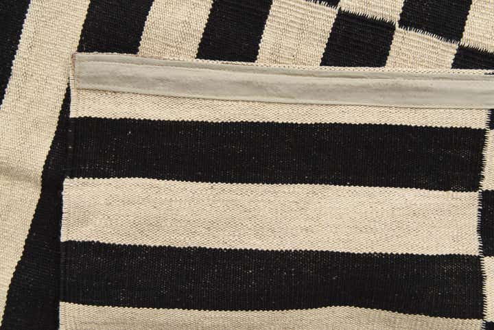 5' 10 x 7' 10 Hand Woven Kilim Modern Wool Rug