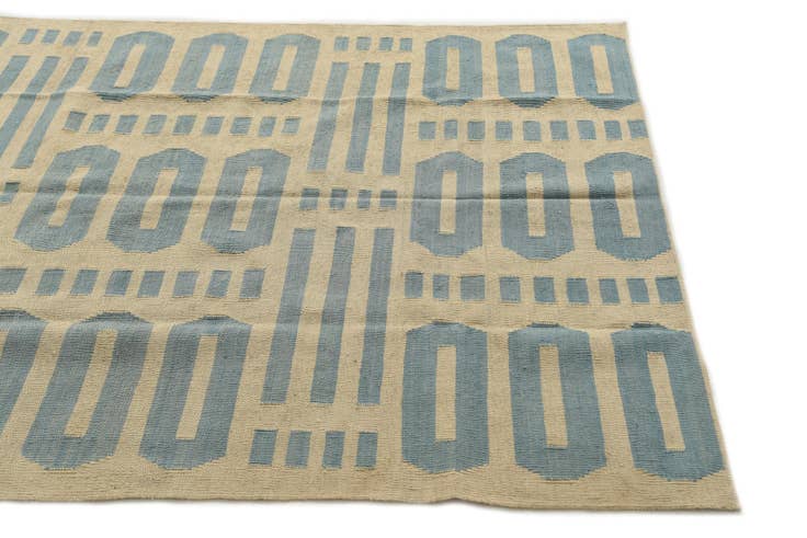 Detail image of 5' 3 x 6' 5 Hand Woven Kilim Modern Wool Rug
