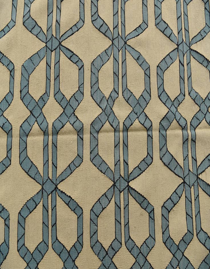 Detail image of 6' 9 x 9' 7  Hand Woven Kilim Modern Wool Rug