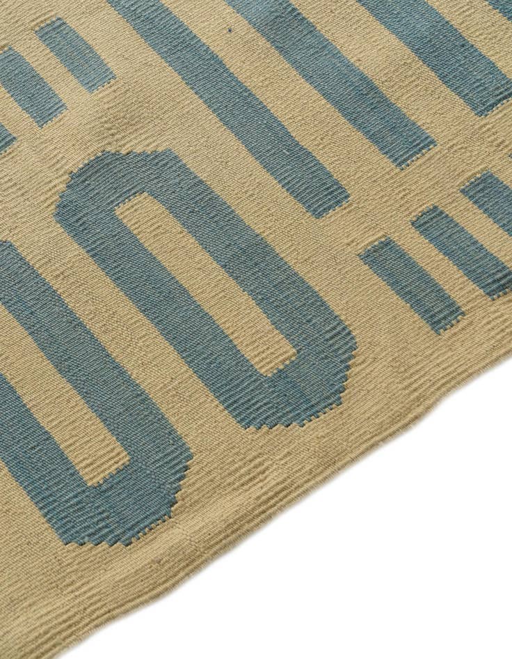 Detail image of 4' 9 x 6' 7  Hand Woven Kilim Modern Wool Rug