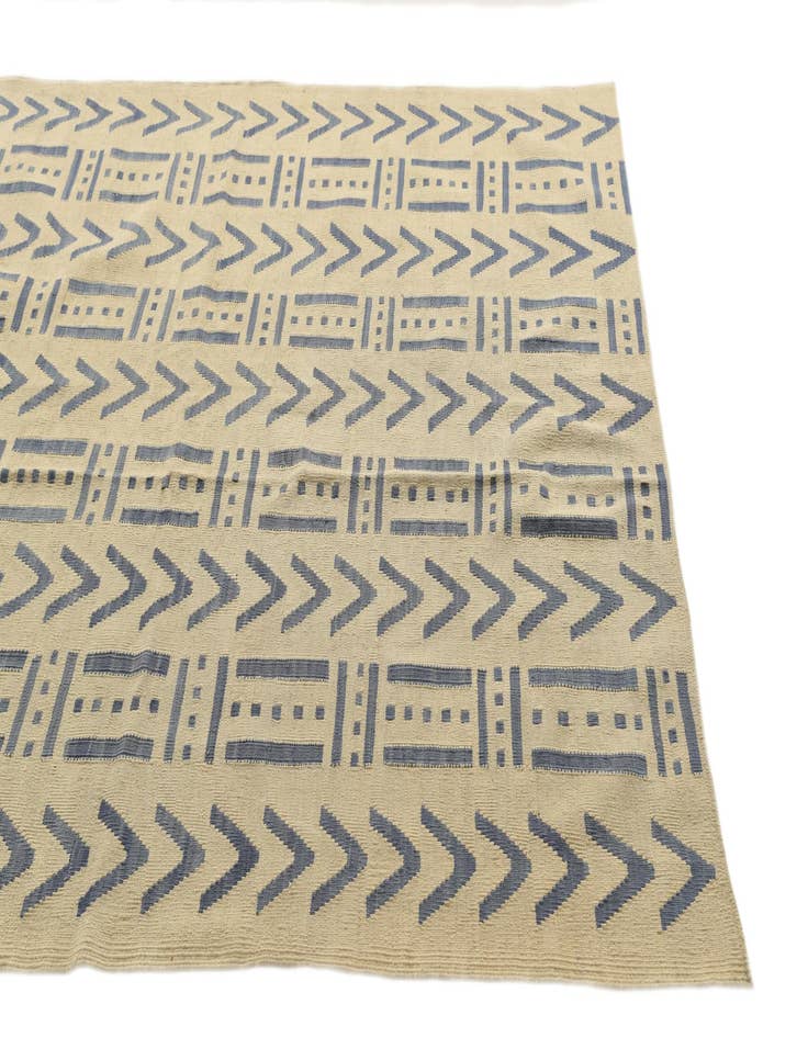 Detail image of 6' 2 x 7' 8  Hand Woven Kilim Modern Wool Rug
