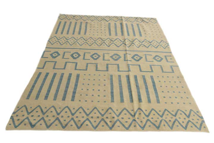5' 9 x 7' 10 Hand Woven Kilim Modern Wool Rug